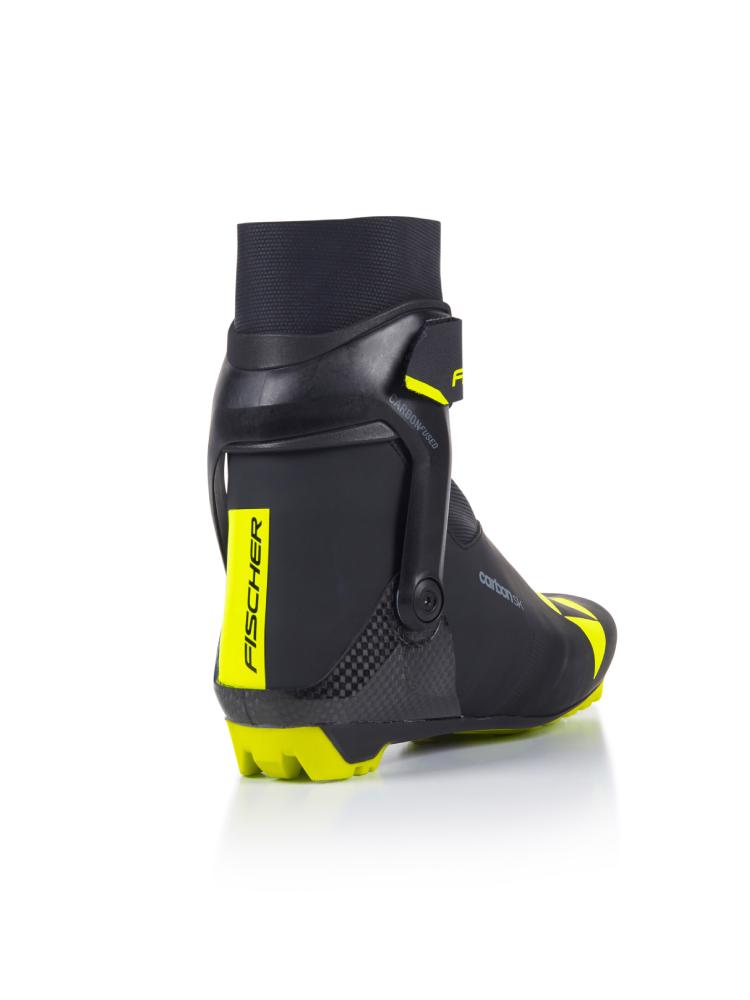 FISCHER Лыжные ботинки CARBON SKATE Артикул: S15022