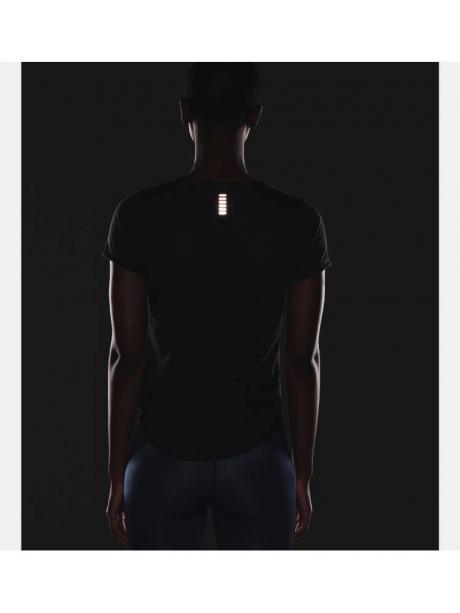 UNDER ARMOUR Футболка STREAKER RUN женская Артикул: 1361371