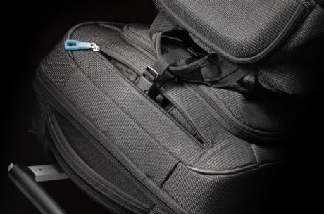 THULE Чемодан-рюкзак на колесах CROSSOVER Carry-On 56 см/22" Black Артикул: 3201502